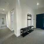 Luxurious & Bright For 6 Dogfriendly