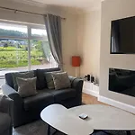 Σπίτι διακοπών Luxurious & Bright For 6 Dogfriendly Γουέστπορτ