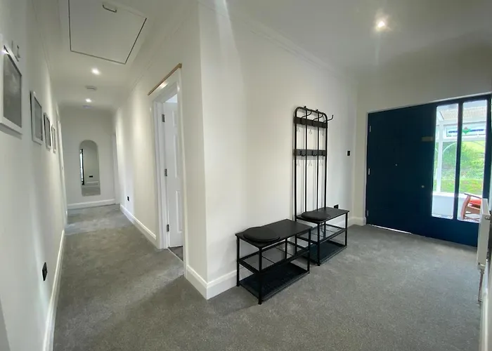 Luxurious & Bright For 6 Dogfriendly