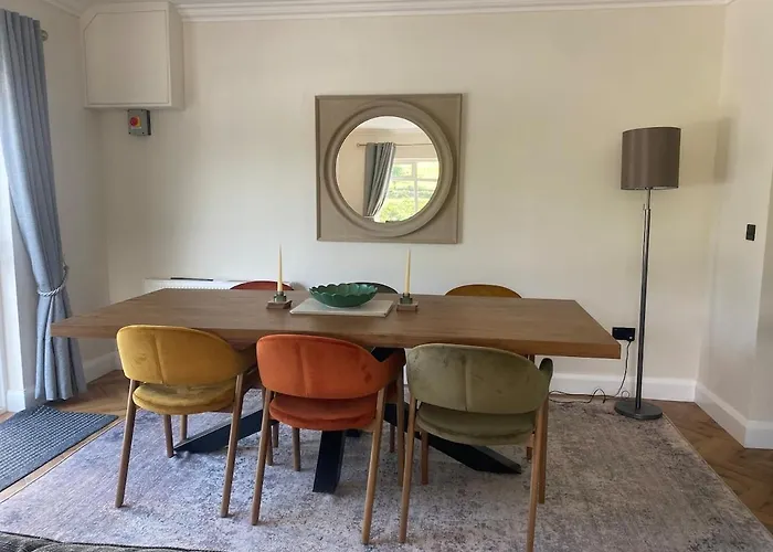 Luxurious & Bright For 6 Dogfriendly