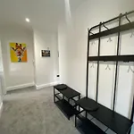 Luxurious & Bright For 6 Dogfriendly Дом отдыха